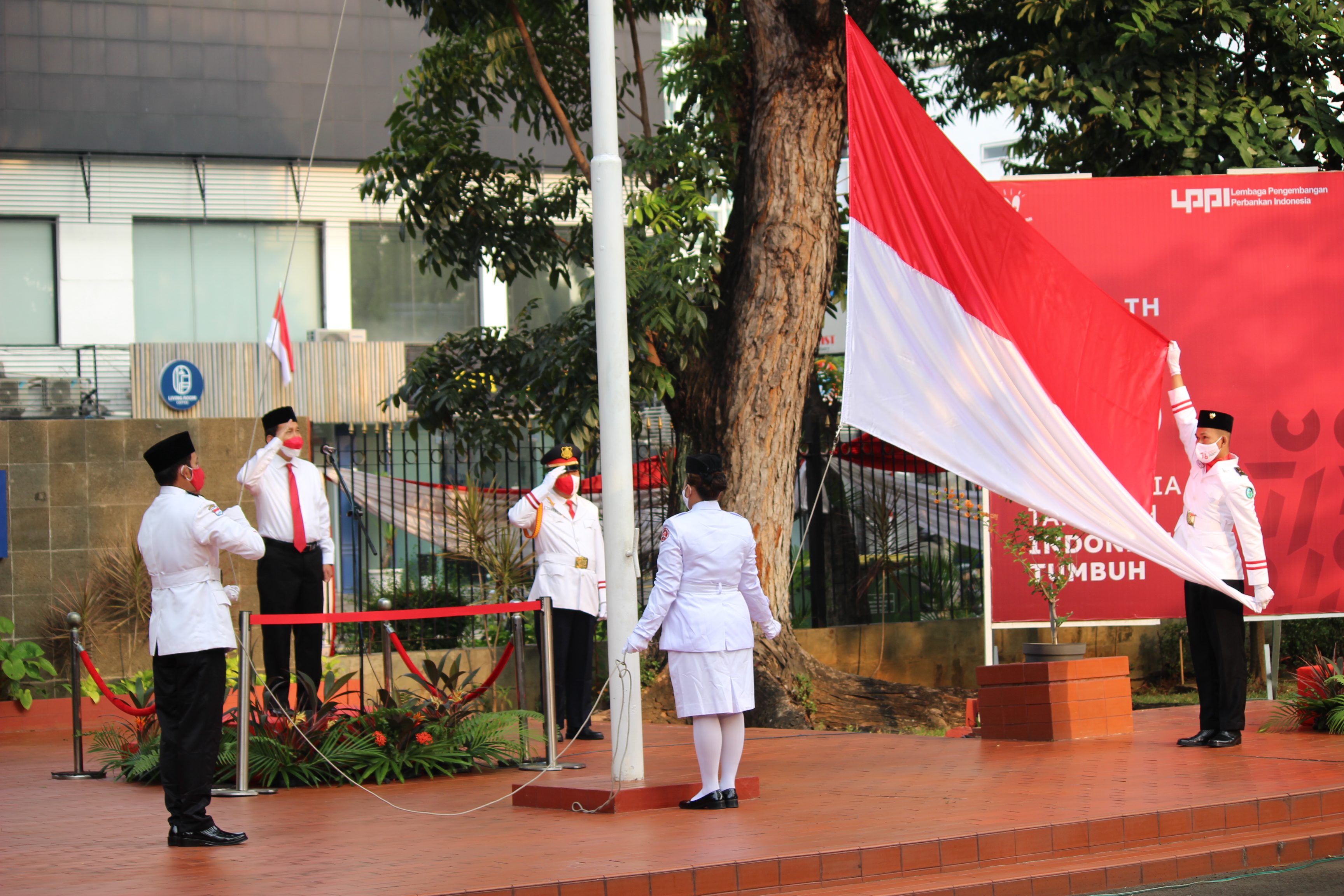 Upacara Hari Kemerdekaan Republik Indonesia ke-76